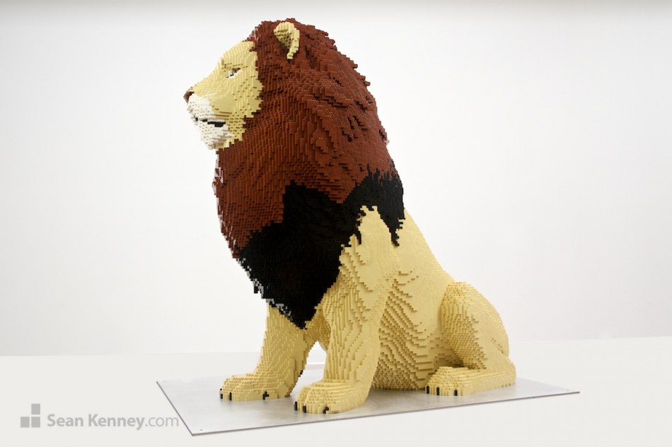Famous LEGO builder - Lion