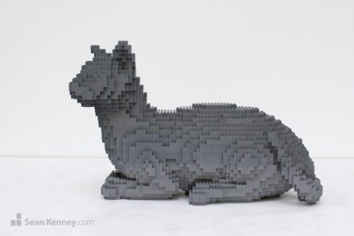 Sean Kenney's art with LEGO bricks - Monochrome cat