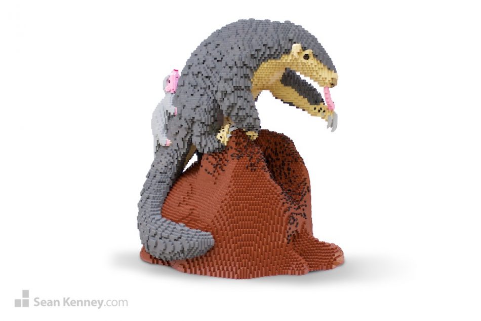 Sean Kenney's art with LEGO bricks - Chinese Pangolin