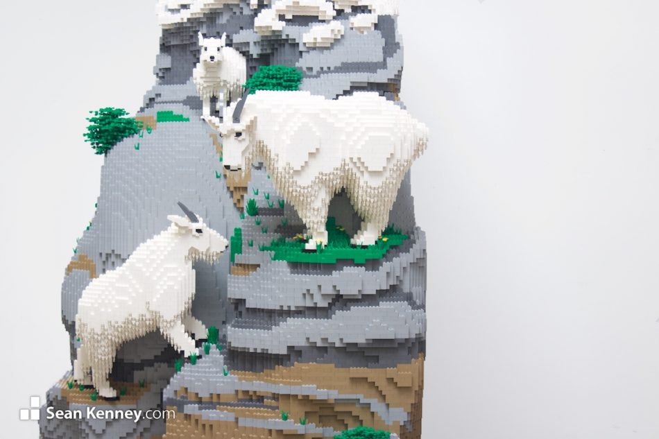 Sean Kenney's art with LEGO bricks - Mountain Goats