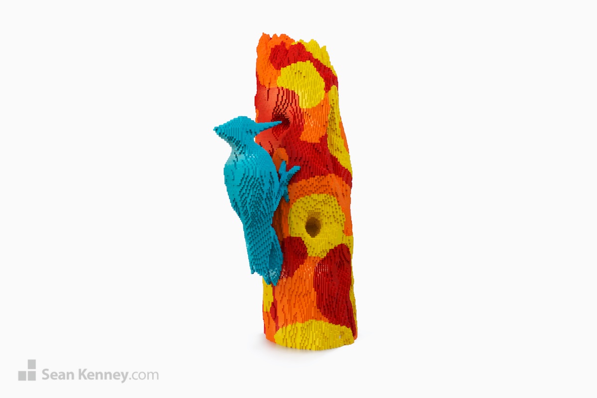 Sean Kenney's art with LEGO bricks - Lava lamp woodpecker