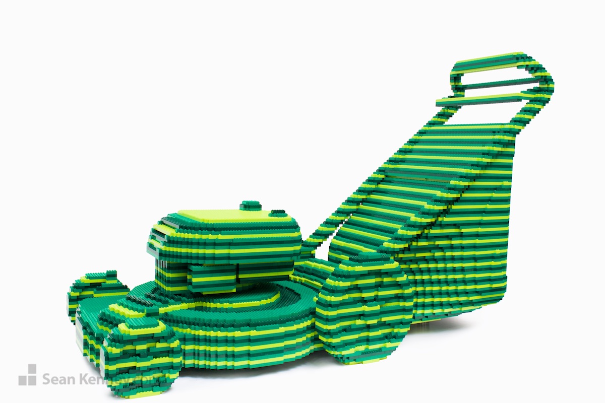 Art of LEGO bricks - Striped green lawnmower