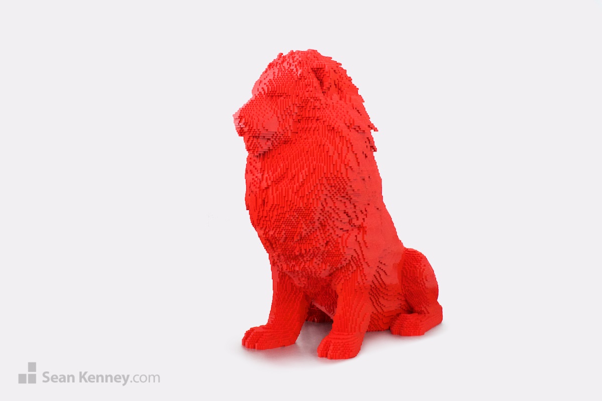 Sean Kenney's art with LEGO bricks - Bright red lion