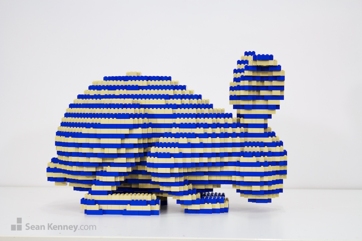 Amazing LEGO creation - POP-art bunnies