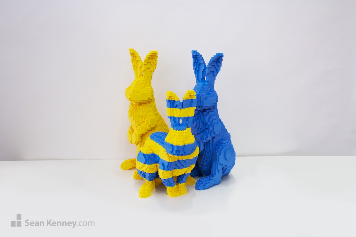 Amazing LEGO creation - POP-art bunnies