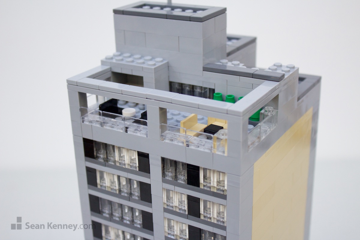 Art of LEGO bricks - Downtown hotel