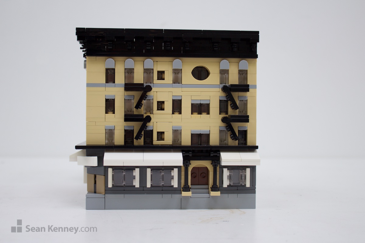 Sean Kenney's art with LEGO bricks - Not quite Building on Bond