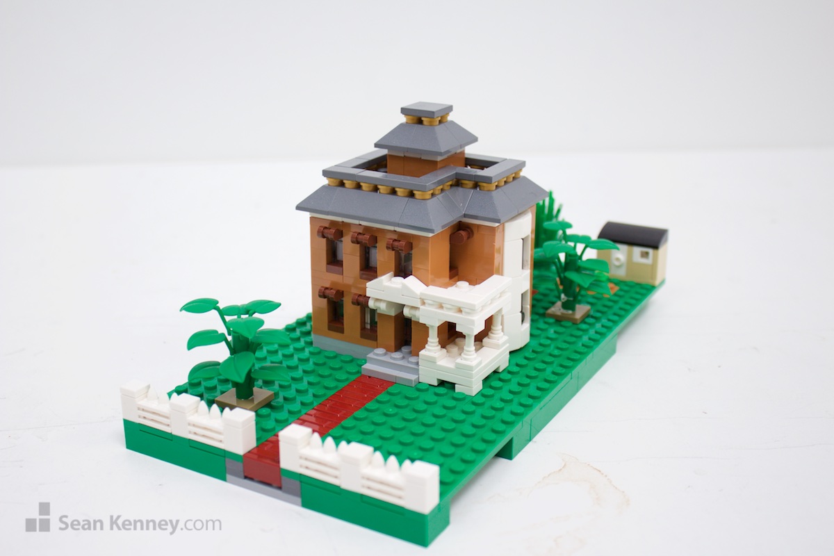 Art of the LEGO - Brown victorian