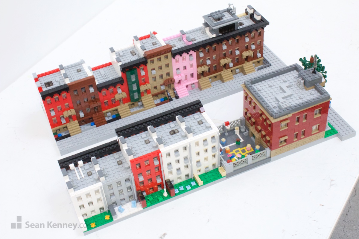 Art of LEGO bricks - Brooklyn city block