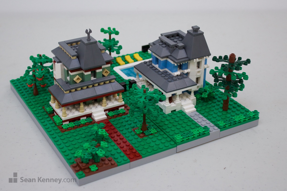 Art of LEGO bricks - Blue and Green Victorians