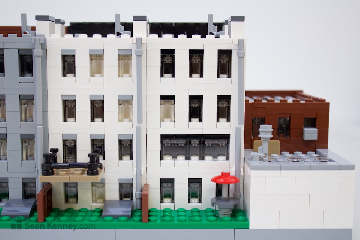 Art with LEGO bricks - Brooklyn townhouses