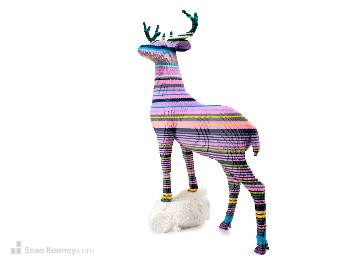 Famous LEGO builder - Color-mixing family of deer