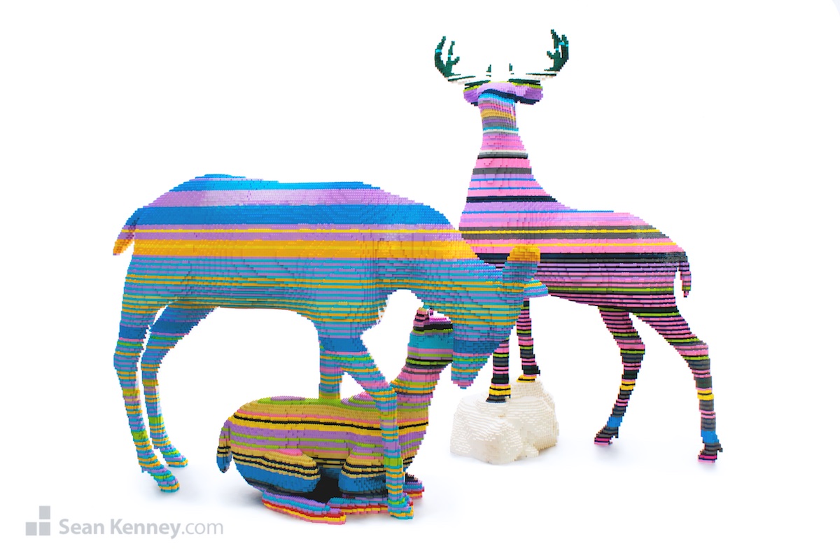 LEGO model - Color-mixing family of deer