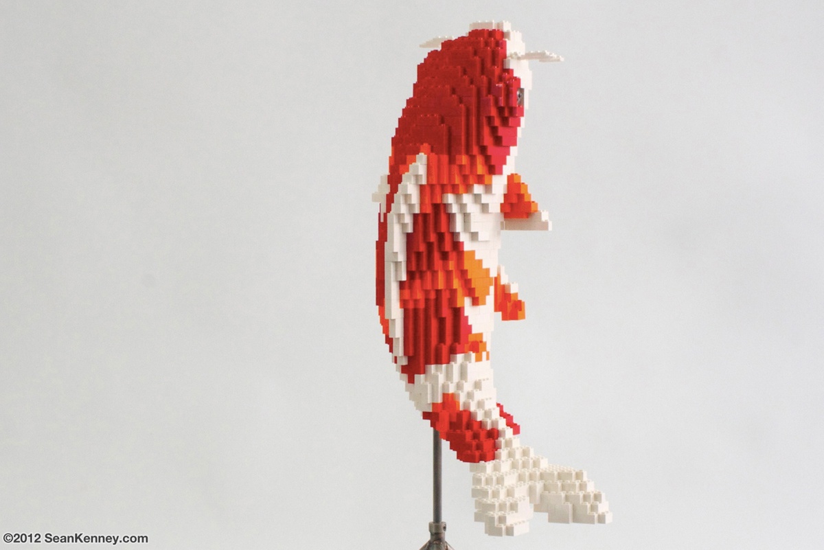 Amazing LEGO creation - Jumping Koi