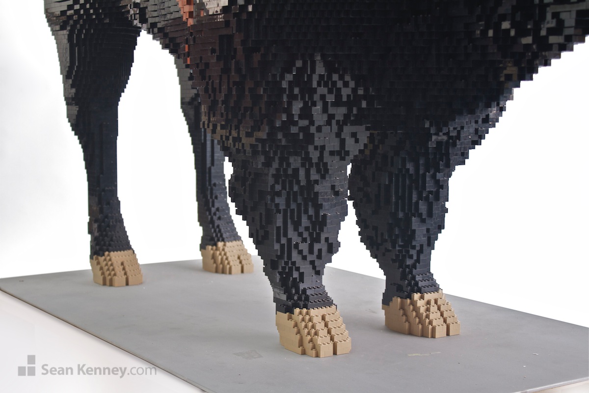 Sean Kenney's art with LEGO bricks - Mother and Baby Bison