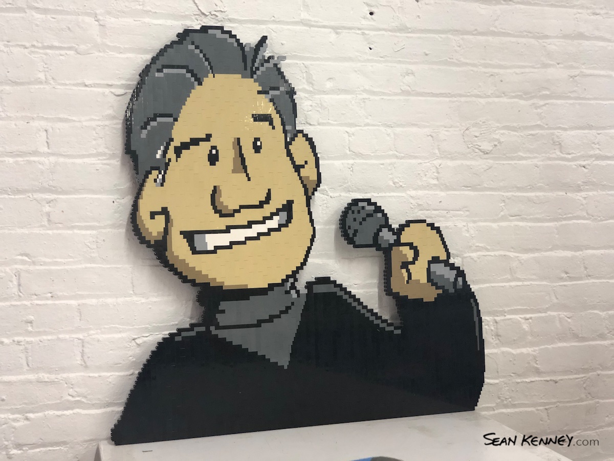 Sean Kenney's art with LEGO bricks - Dirk