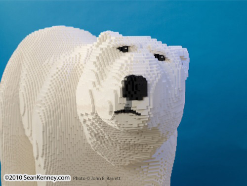 LEGO sculpture Sean Kenney polar bear polarbear arctic animal philadephila philly zoo creatures of habitat