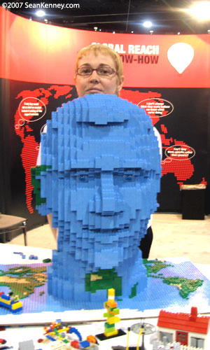 Giant LEGO head built at trade show in 3 days