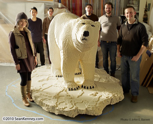 LEGO sculpture Sean Kenney polar bear polarbear arctic animal philadephila philly zoo creatures of habitat