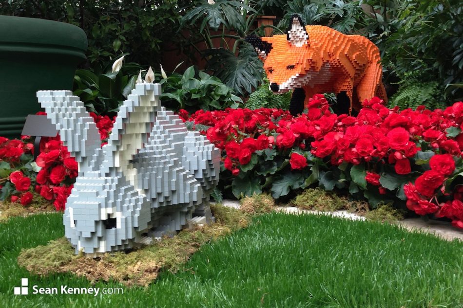 Fox-chasing-a-rabbit LEGO art by Sean Kenney