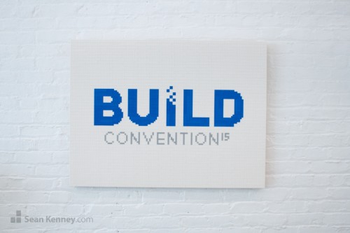 Build logo